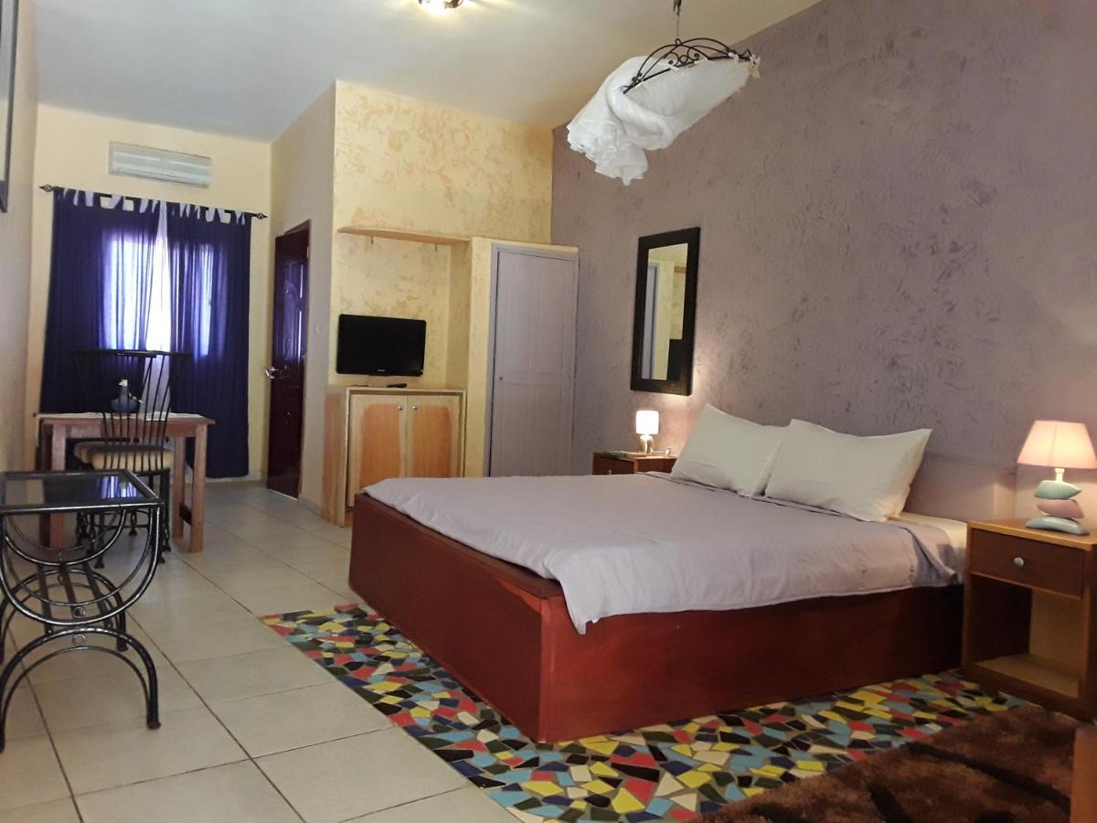 Hotel Grazia Maria M'Bour Eksteriør bilde